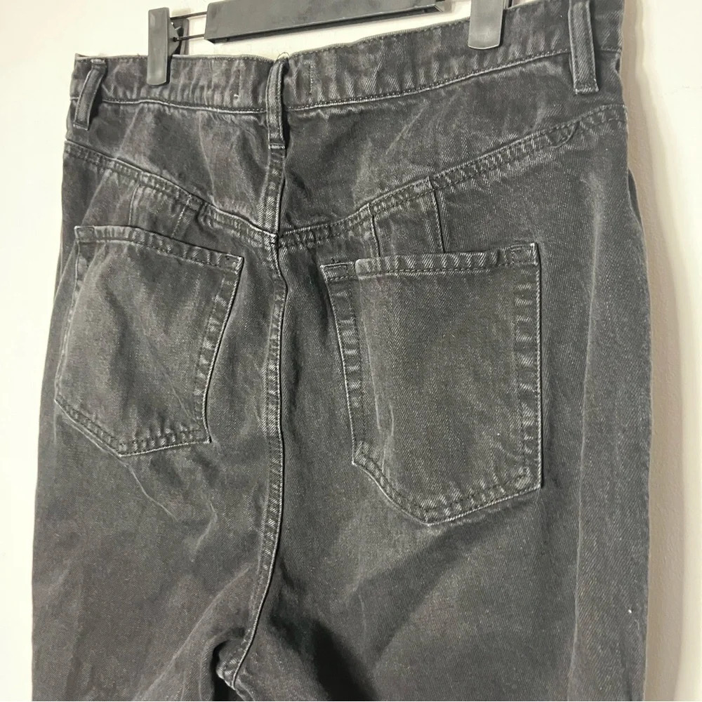 High-Waist Straight Leg Black Jeans - Picture 5 of 10